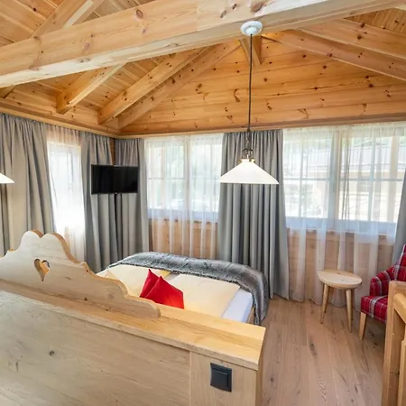 Dorf-chalets Mit Sauna