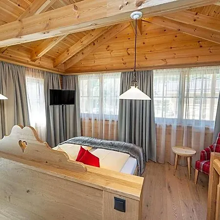Dağ evi Dorf-chalets Mit Sauna Filzmoos